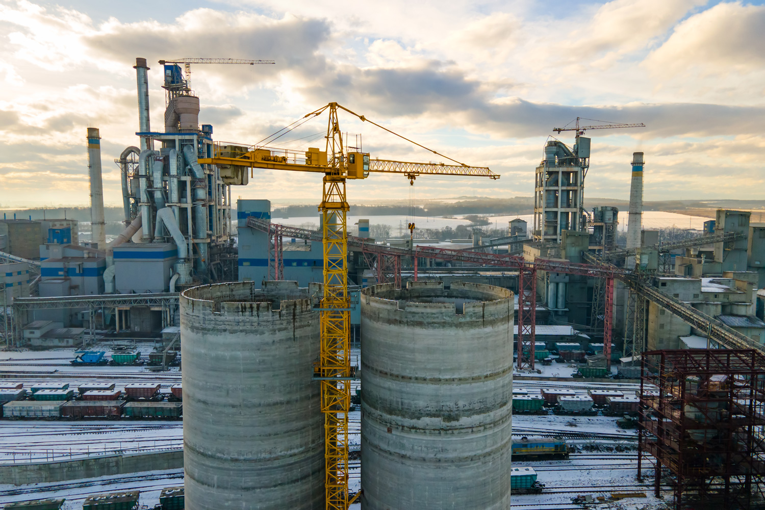 aerial-view-of-cement-plant-with-high-factory-stru-2024-12-06-11-36-27-utc